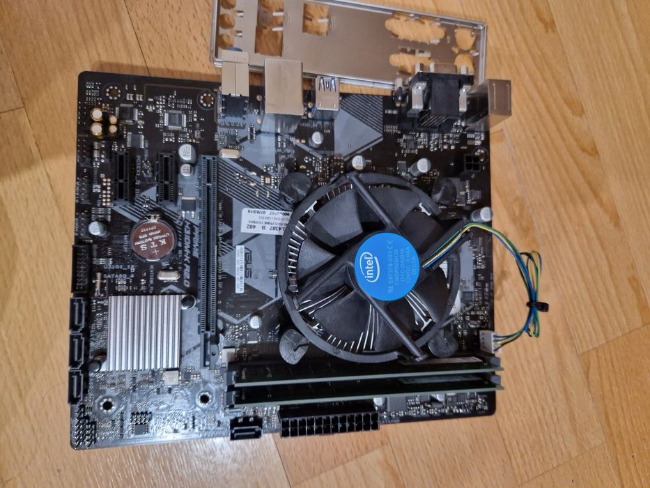 Intel i5-8500 3-4.1Ghz/охлад/Материнка- Мощний Комплект 6ядер