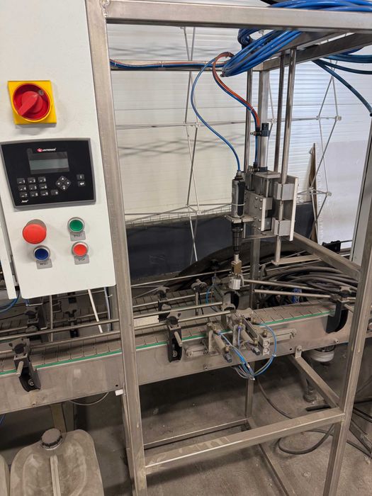 Zakręcarka automatyczna atomizerów