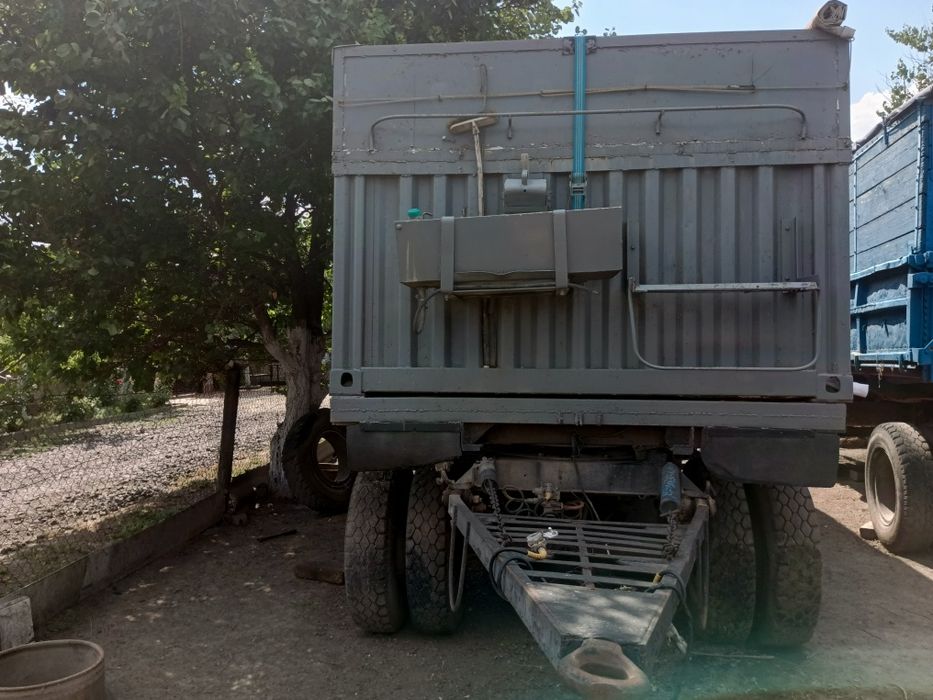 Продається Камаз с причепом контейнеровоз