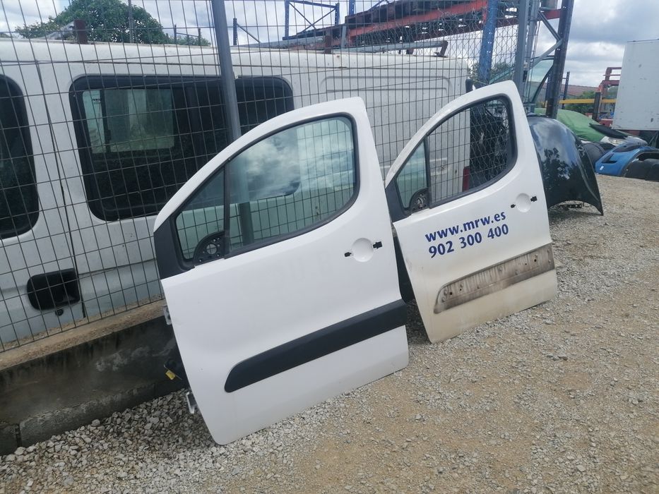 Porta frente Citroën berlingo ou peugeot partner de 2008 a 2018
