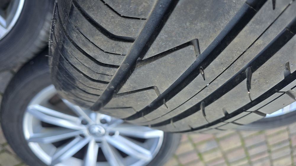 Komplet kół koła felgi VW Passat 17" opony letnie ie 215/50/17