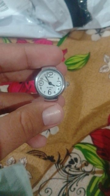 Stylowy damski zegarek pierwszonek