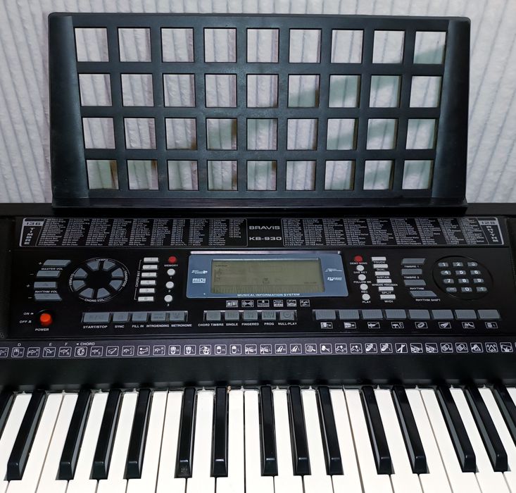 Синтезатор bravis kb 930, цифровий клавішний музичний інструмент