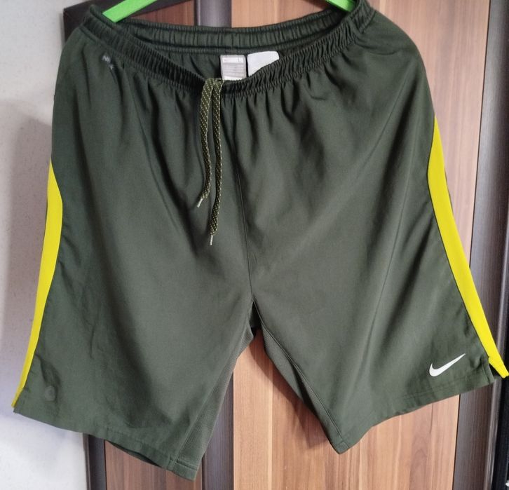 Spodenki krótkie męskie Nike rozmiar L stan bardzo dobry
