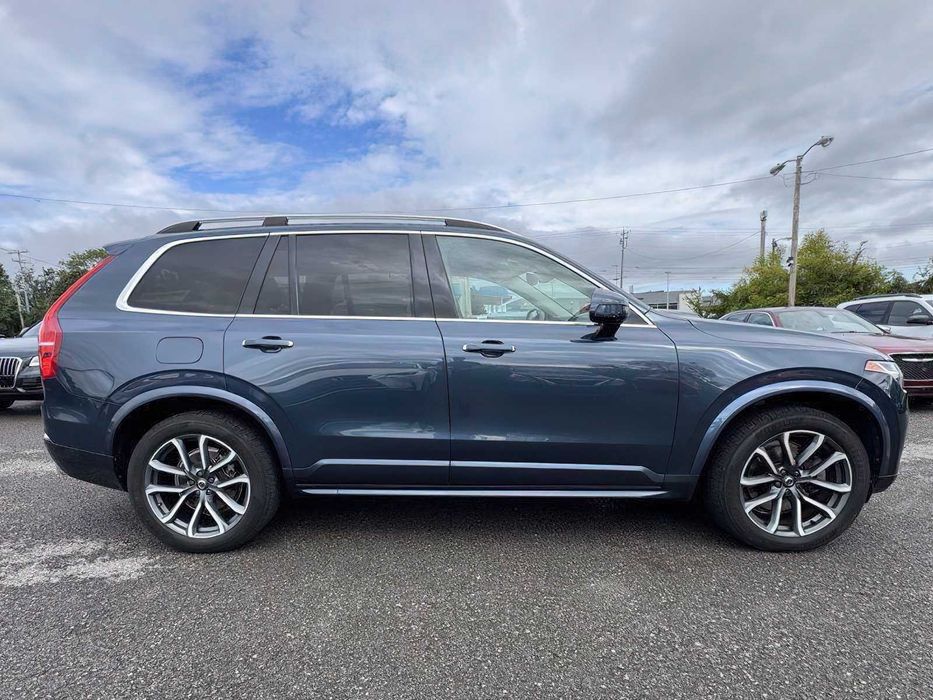 Volvo XC90      2019