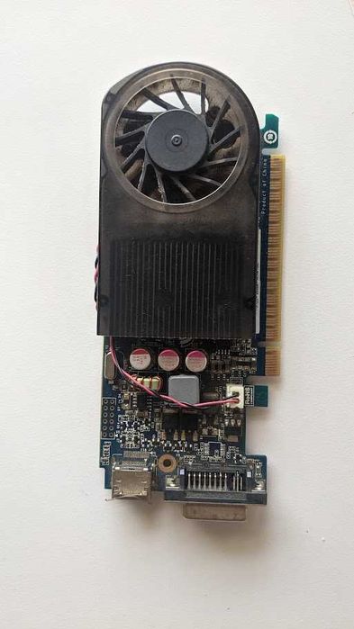 NVIDIA GEFORCE GT530 1GB Placa Gráfica64752391480323122