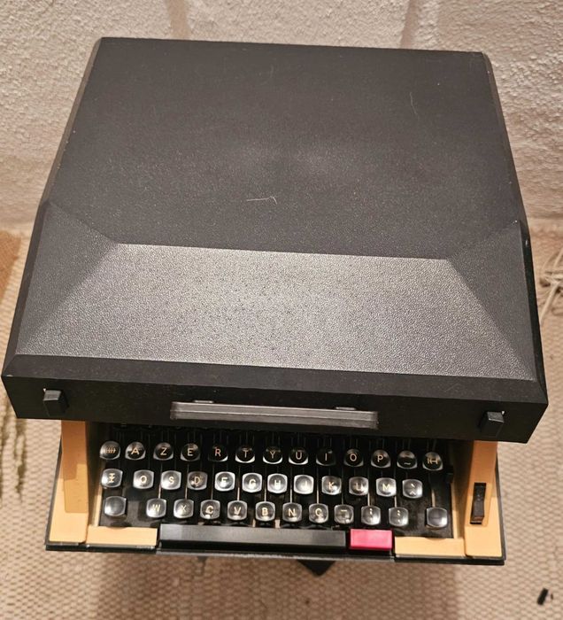 Maquina de escrever ROVER 5000