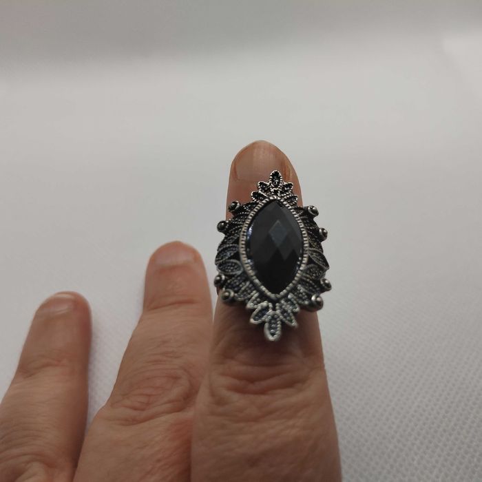 ANEL (10) 1 unid- 3€; 2 unid- 4€; 3 unid- 5€