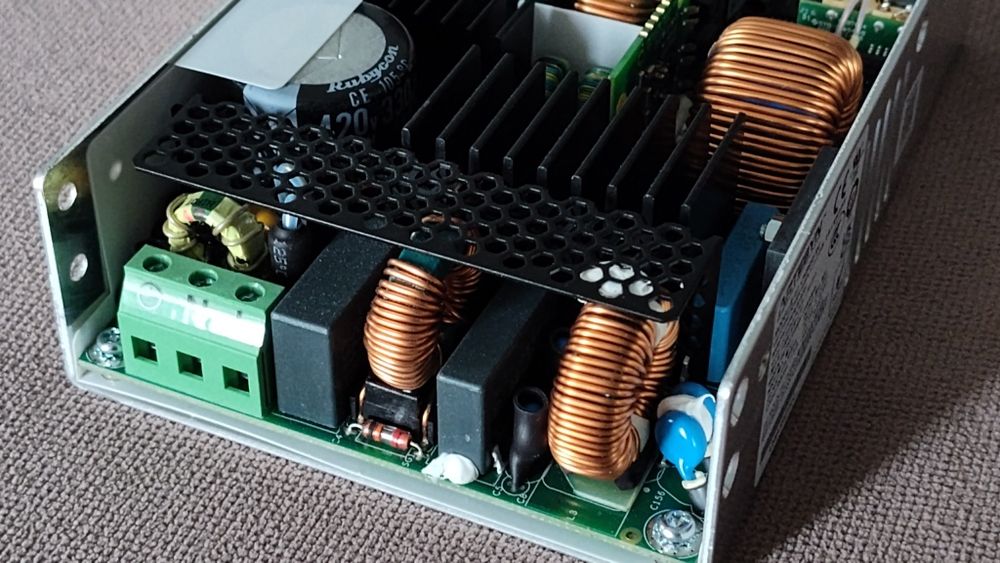 24V 27А Artesyn Power Supply блок живлення 650 Вт новий