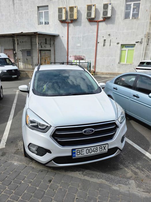 Продаж власного авто Ford Escape 2016