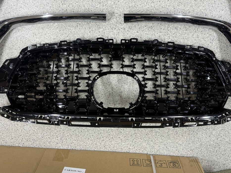 Решетка гриль Mazda CX5 22-25 год глянец