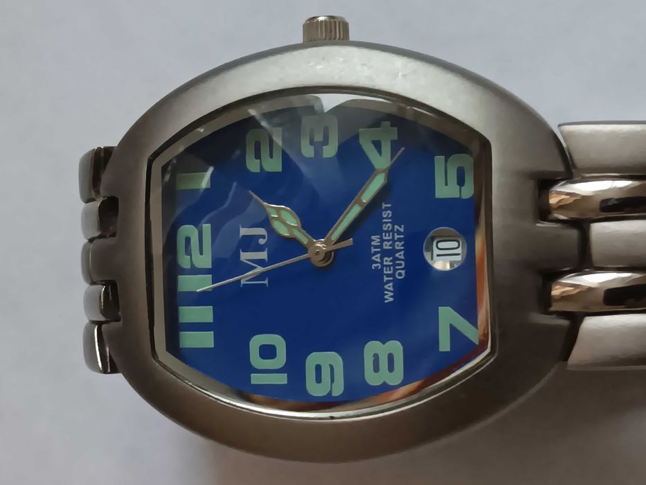 zegarek MJ typu tonneau bransoleta metal bibelot starocie