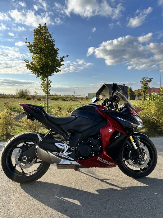 Suzuki GSXS-1000F 2016