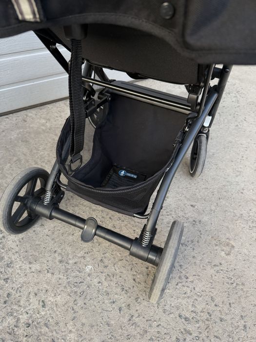 Прогулянкова коляска Cybex Beezy