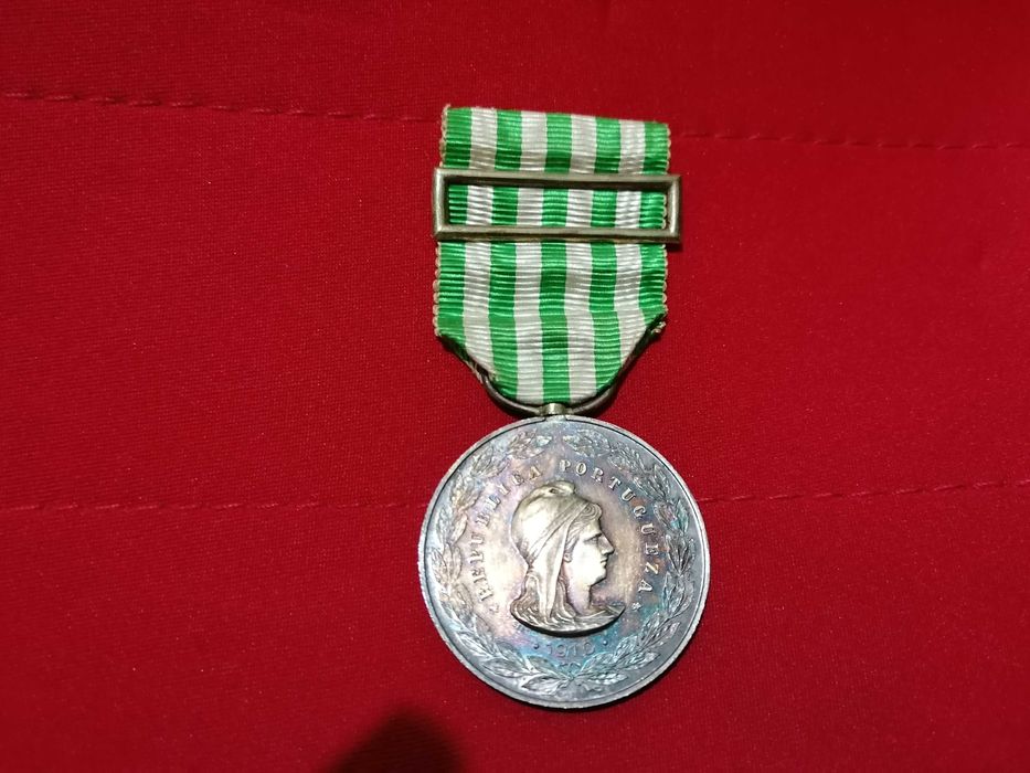 Medalha militar comportamento exemplar 1910 prata