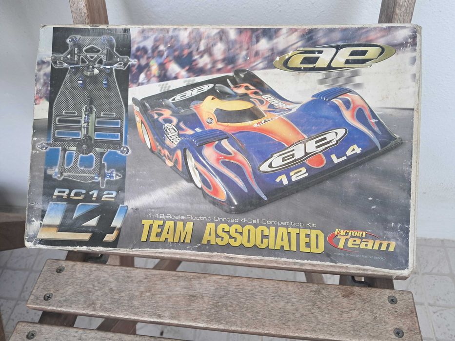 RC Vintage Pro12 Team Associated