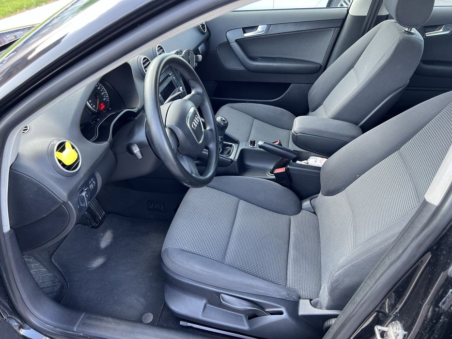 Audi a3 1.6 бензин
