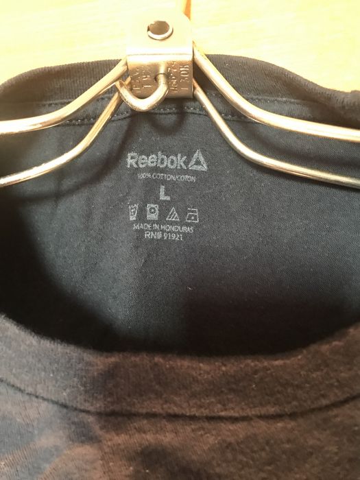 Футболка REEBOK.   ALPHA industries