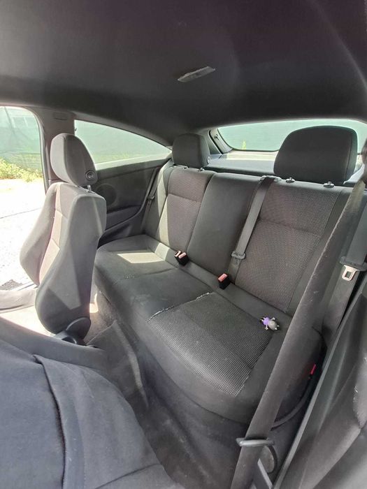 Opel Astra GTC 2010