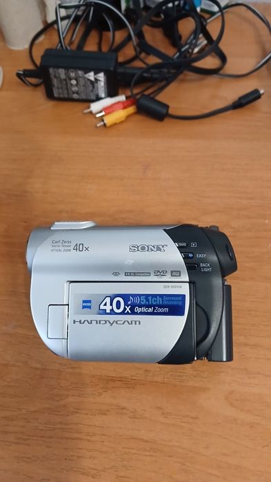 Відеокамера Handycam  SONY DCR DVD 109 E