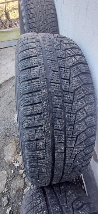 Hankook Winter I*Cept evo2