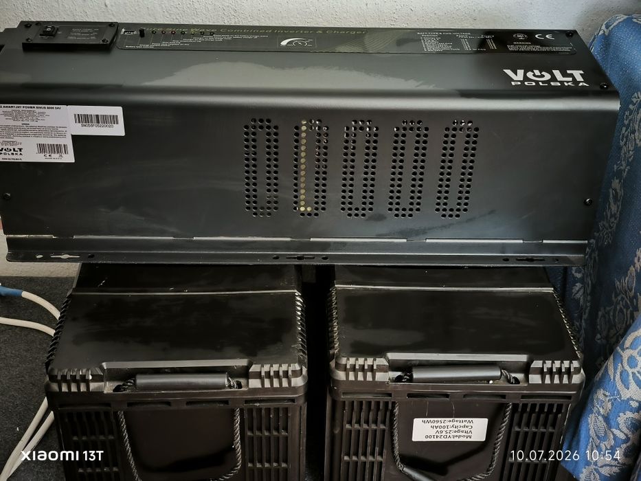 Інвертор Volt Polska 6000W + 2 LiFePO4 24V 100Ah (5,12 кВт·год)