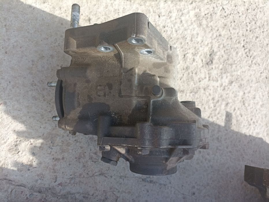 Toyota RAV4 , редуктор, електромуфта  повного приводу ,роздатка