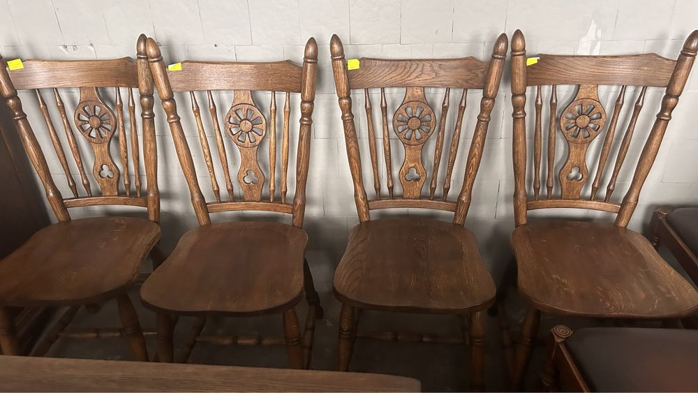 Стільці деревьяні , стулья деревянные, кожанные