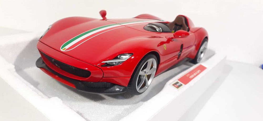 1/18 Ferrari Monza SP1 - Bburago Signature