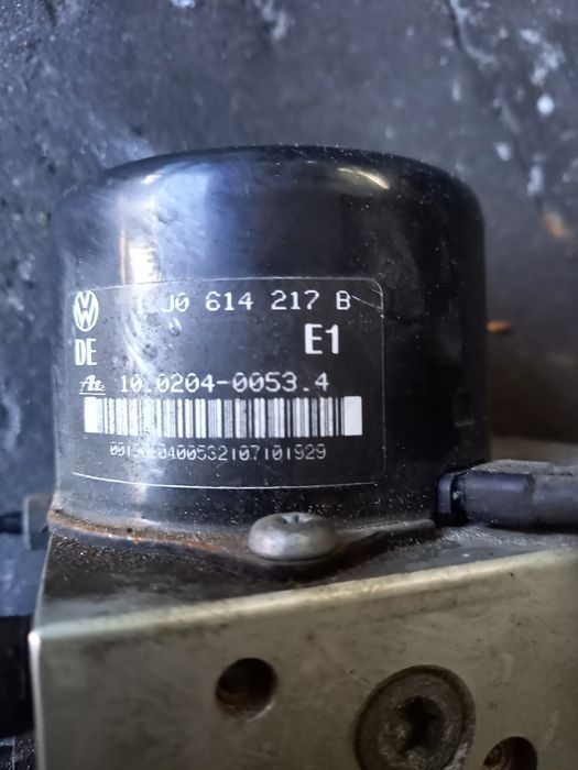 Pompa abs audi a3 8l vw golf 4 1.8t