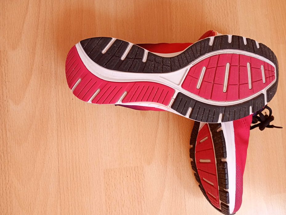Buty sportowe  40