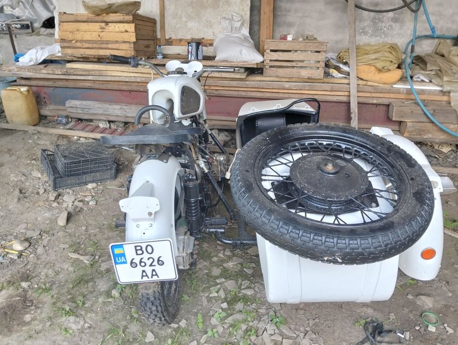 Дніпро 11 з документами