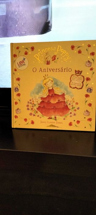 O Aniversário  -  Janey Louise Jones