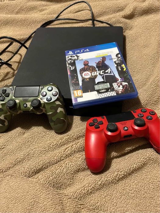 PS 4slim 512  в гарному стані З іграми і 2 джойстики