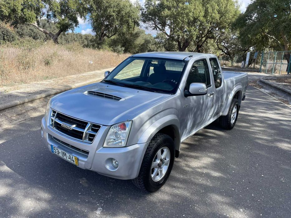 ISUZU D-MAX 2.5 TDI 4X4 - 2009 Nacional