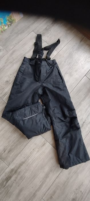 Spodnie narciarskie 122/128 czarne