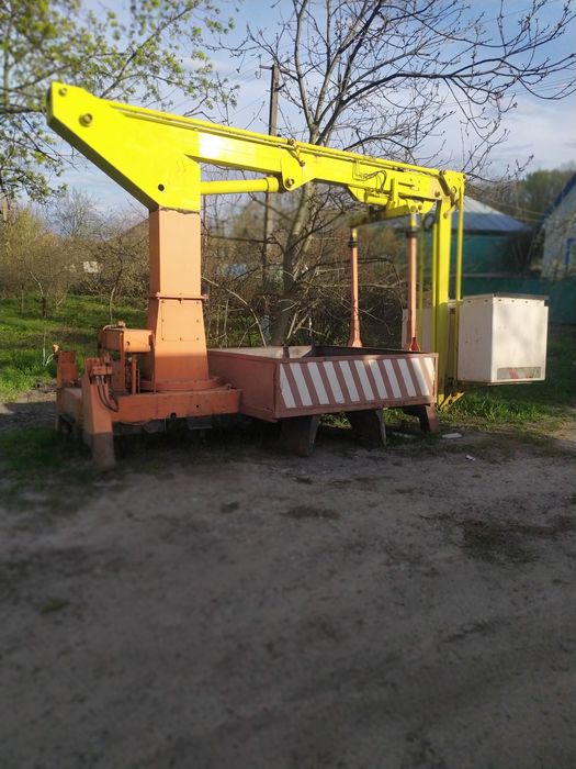 Автовишка автомобильна