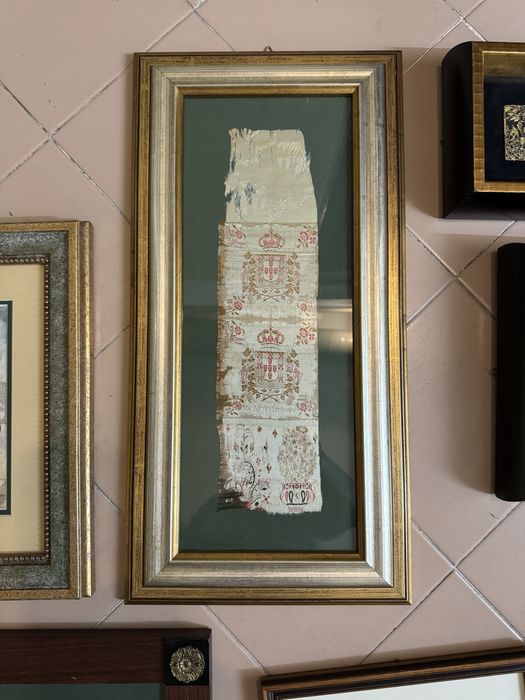 Quadros antigos e decorativos