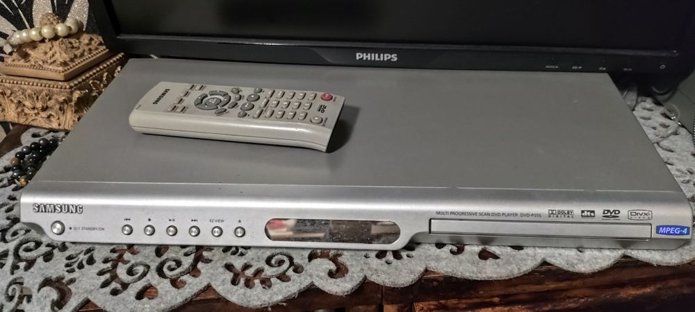 Samsung XviD pro MP4 DVD плеер