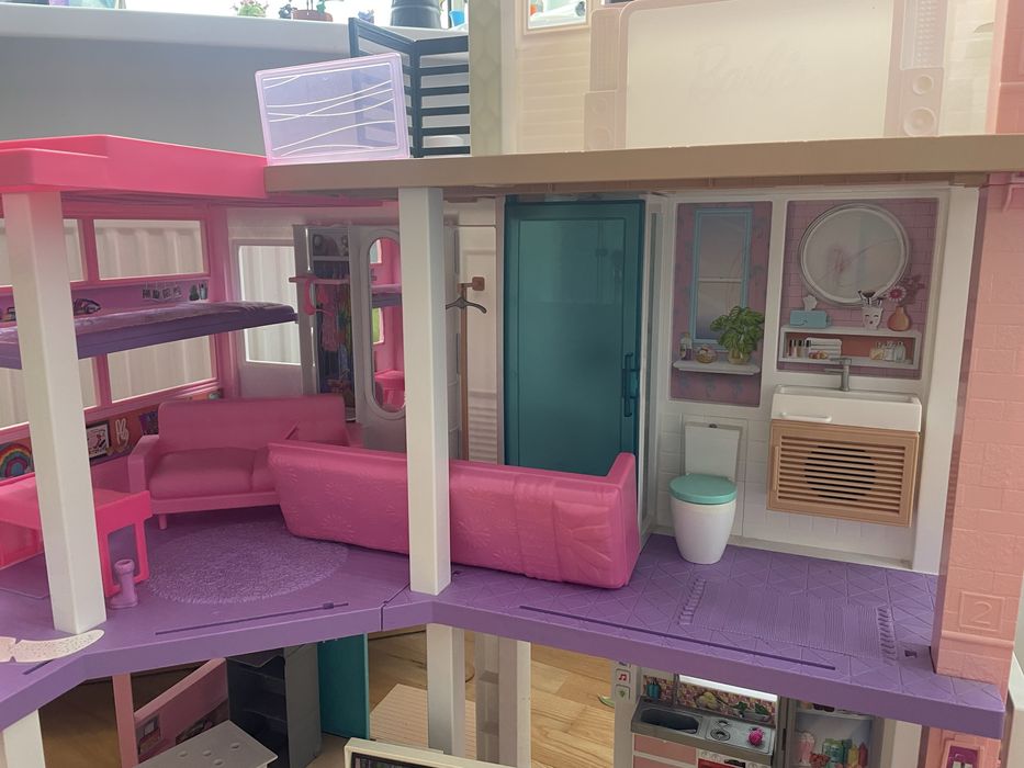Будиночок для ляльок Барбі Сучасний будинок мрії