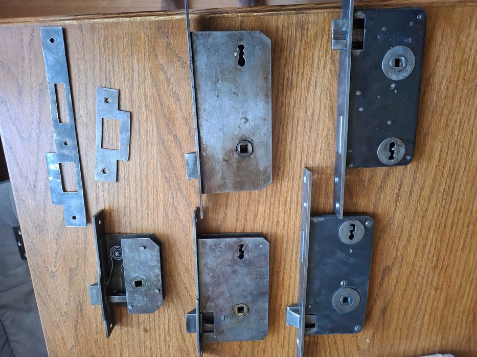 Zamki  drzwiowe retro