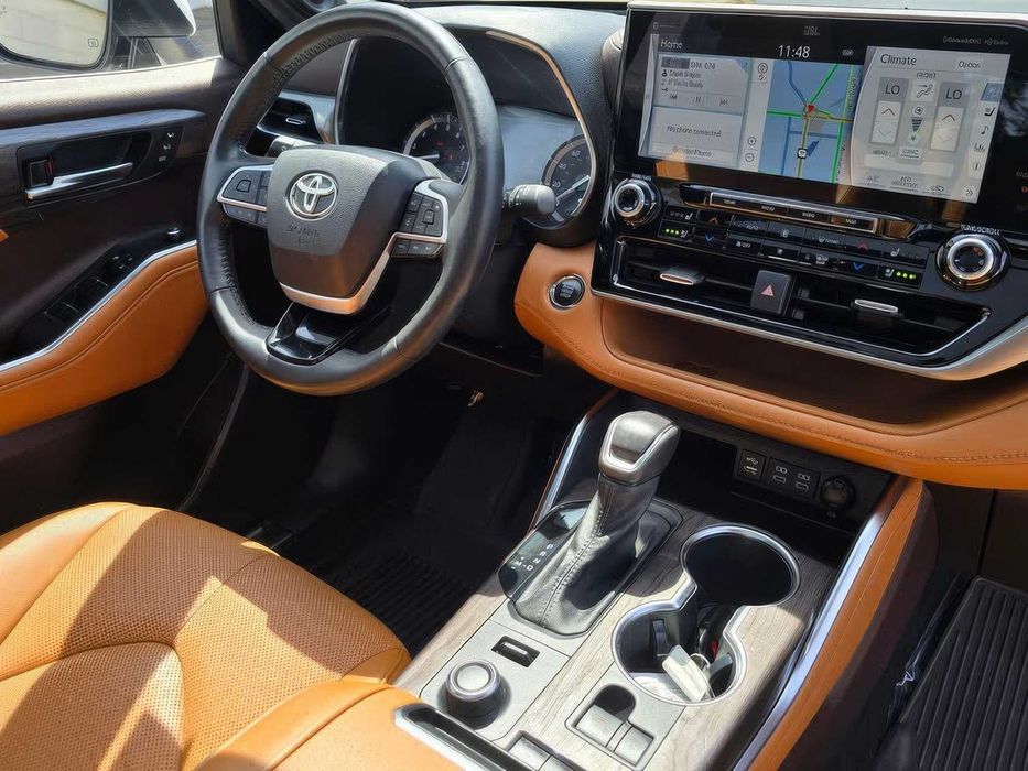 Toyota Highlander Platinum      2022