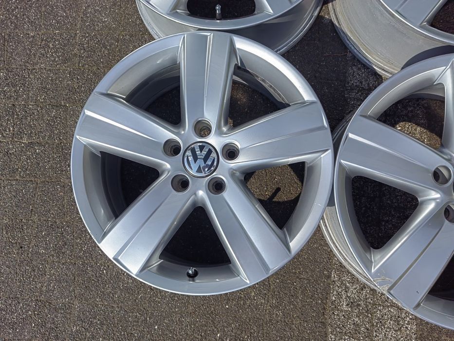 17" VW Golf VI VII Sharan Eos Caddy Touran Scirocco 5G0 Audi A3 Skoda