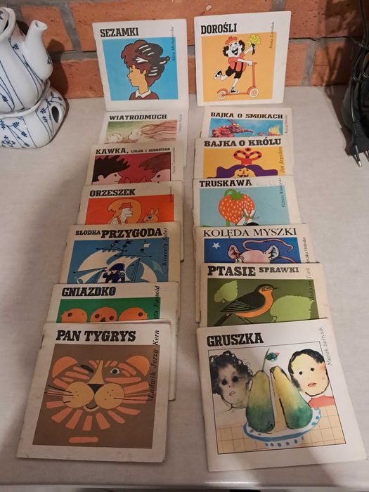 14 ksiażeczek PRL z serii z Wiewiórką