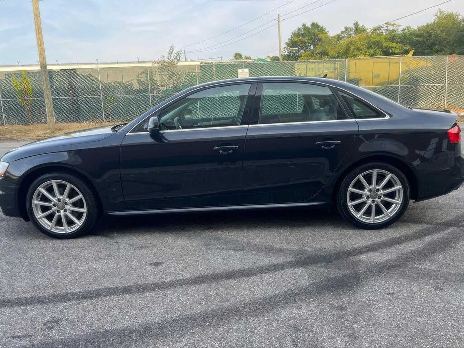 Audi A4      2015