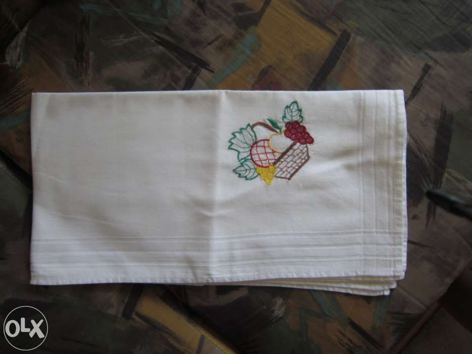 Napron de cozinha bordado 75 x 75