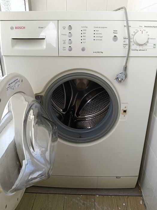 Máquina de Lavar Roupa Bosch Maxx 7 (7kg / 1000 RPM)