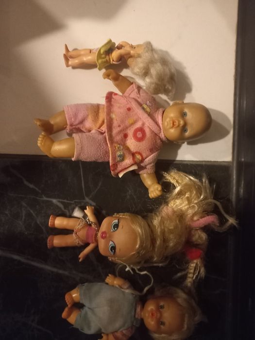 Ляльки різні дитячі