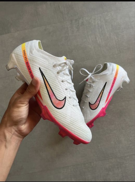 Chuteiras Nike Mercurial