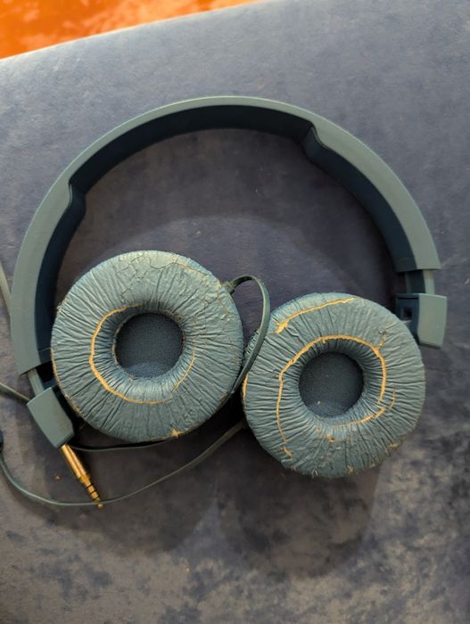 Провідні навушники JBL t450